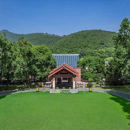 Holiday Inn Resort Chaohu Hot Spring By Ihg Хефей Екстер'єр фото